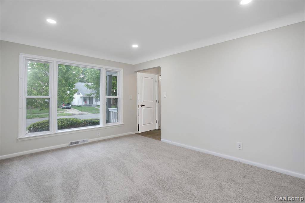 Detroit, MI 48228,8679 BURT Road