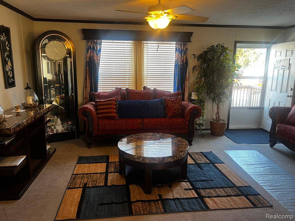 Flint, MI 48506,993 ESTATE Drive