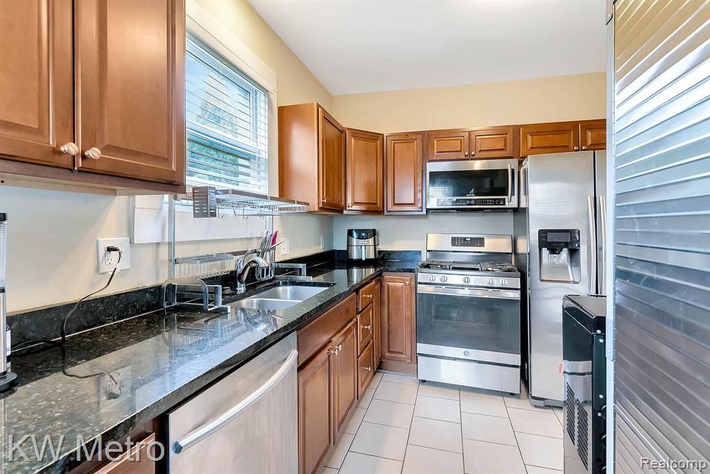 Detroit, MI 48227,15737 ARCHDALE Street
