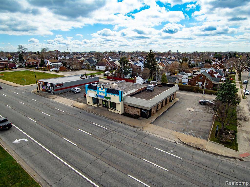 Dearborn, MI 48126,14455 FORD Road