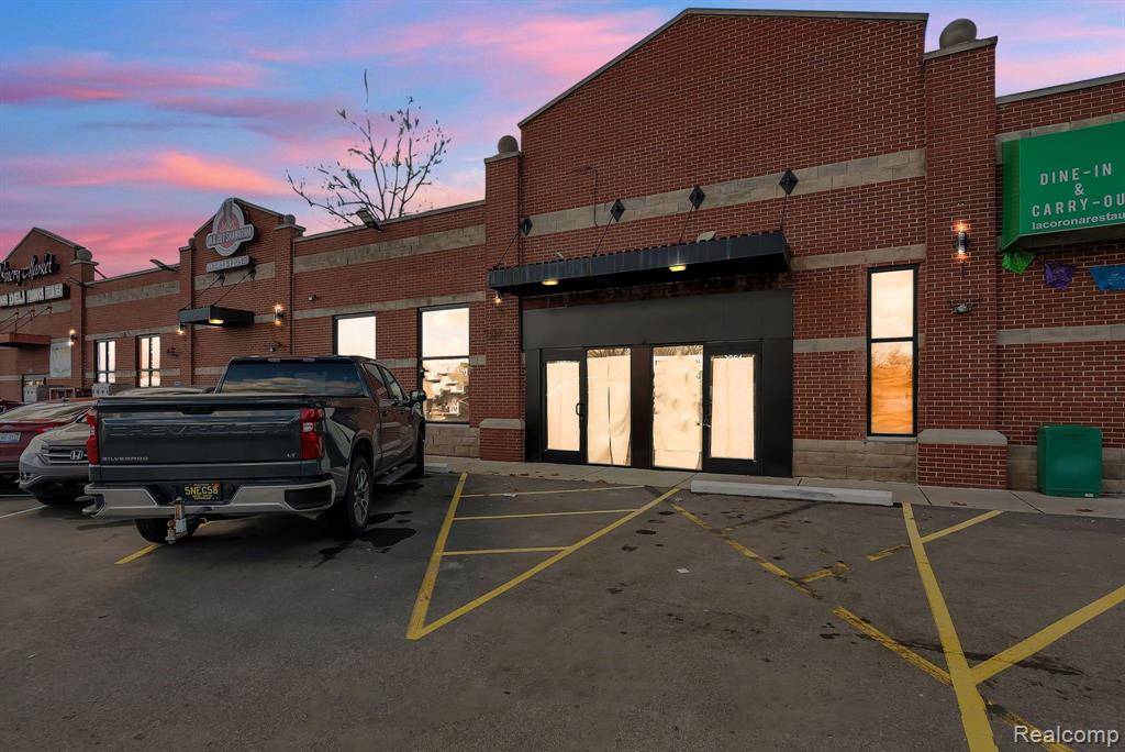 Dearborn Heights, MI 48125,3968 PELHAM Street