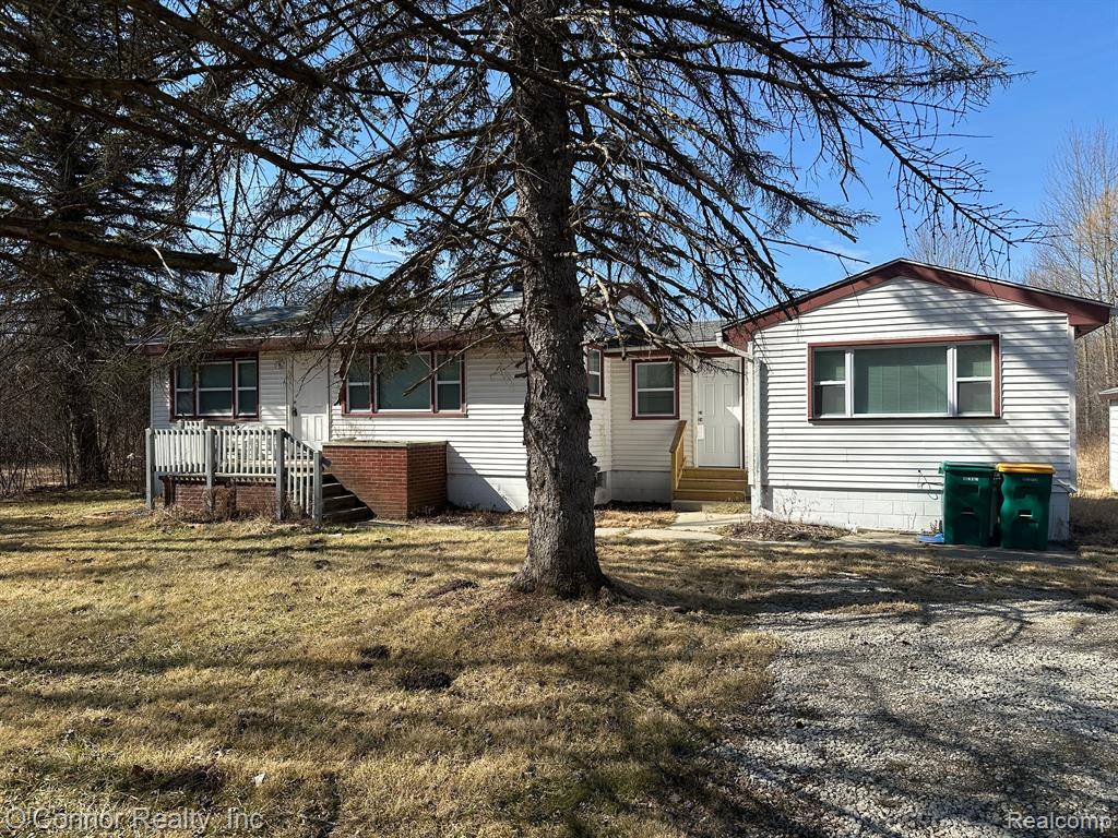 Port Huron Twp, MI 48060,1755 MICHIGAN Road