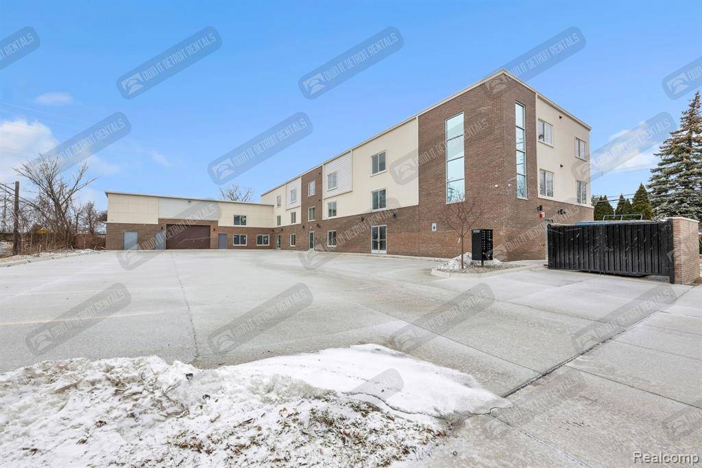 Melvindale, MI 48122,4504 unit # 1   OAKWOOD Boulevard