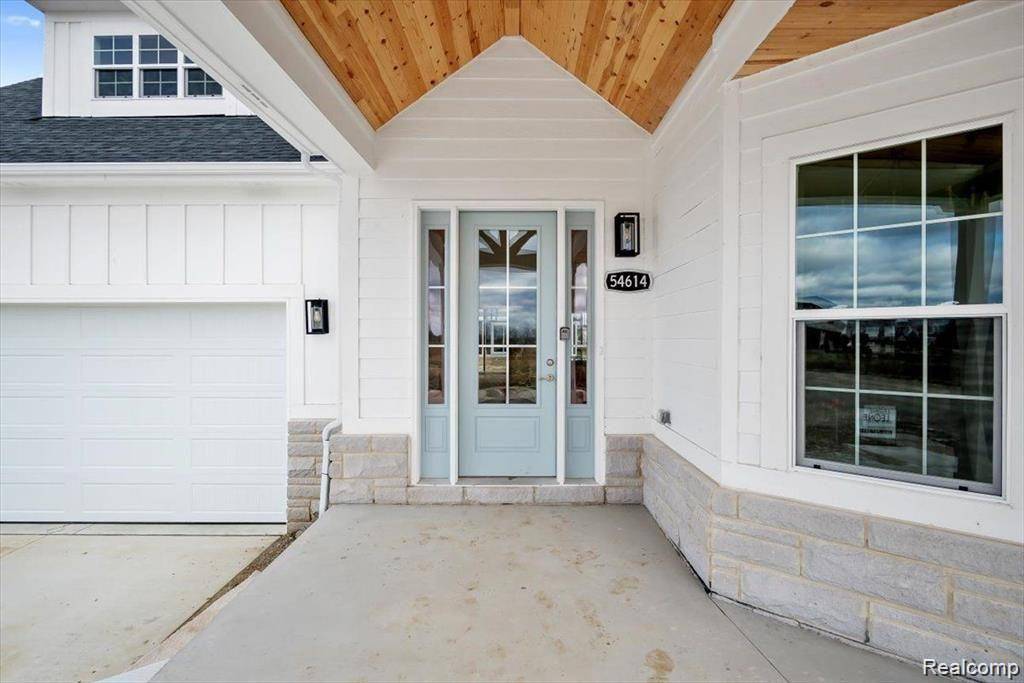 Macomb Twp, MI 48042,19364 RYAN Drive