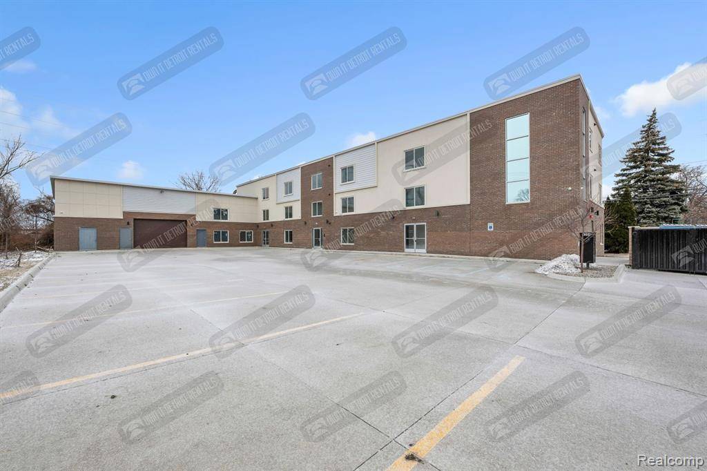Melvindale, MI 48122,4504 unit # 5 OAKWOOD Boulevard