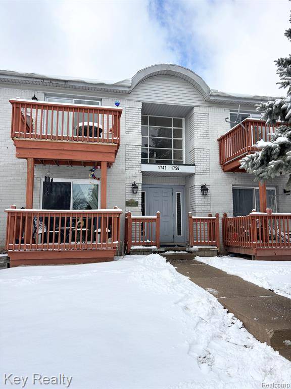 Trenton, MI 48183,1754 FORT Street 18