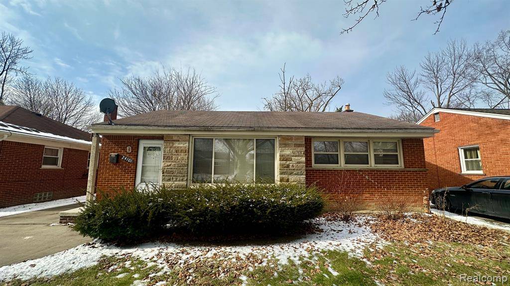 Oak Park, MI 48237,24101 Westhampton Street