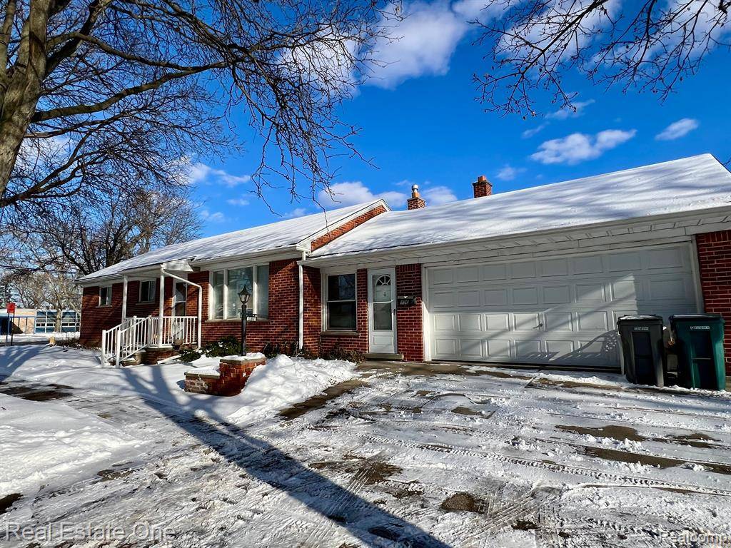Dearborn, MI 48124,1301 HOLLYWOOD Street
