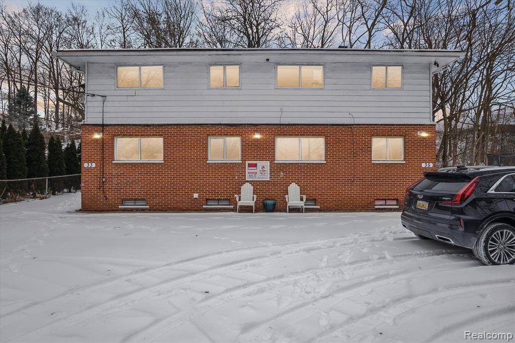 Ypsilanti, MI 48198,33 S GROVE Street