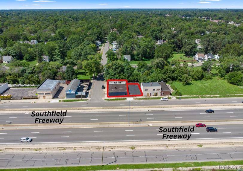 Detroit, MI 48228,8411 SOUTHFIELD Freeway