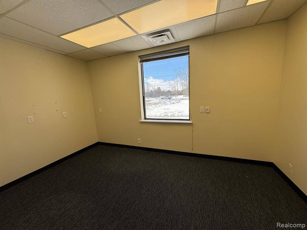 Flint Twp, MI 48532,2483 S LINDEN Road Suite # 110