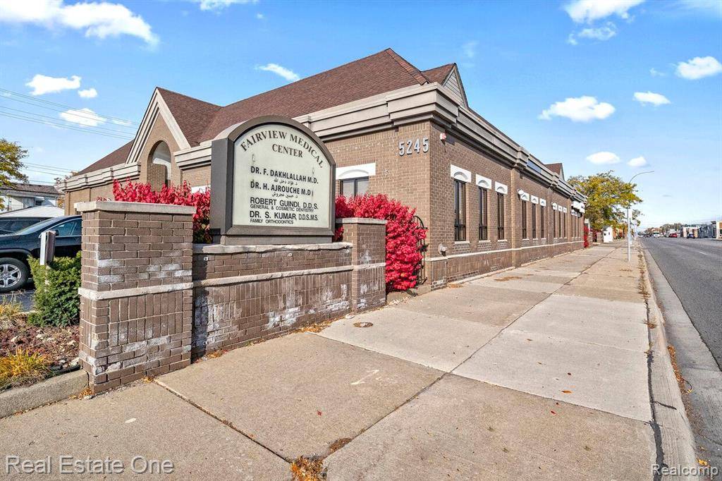 Dearborn, MI 48126,5245 SCHAEFER Road