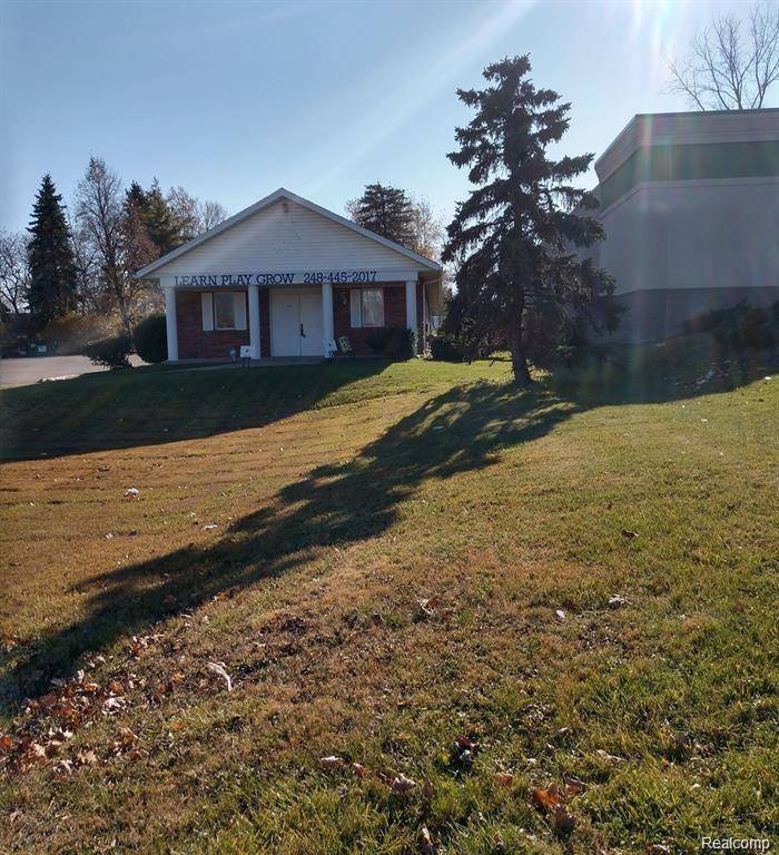 Pontiac, MI 48340,338 E WALTON Boulevard