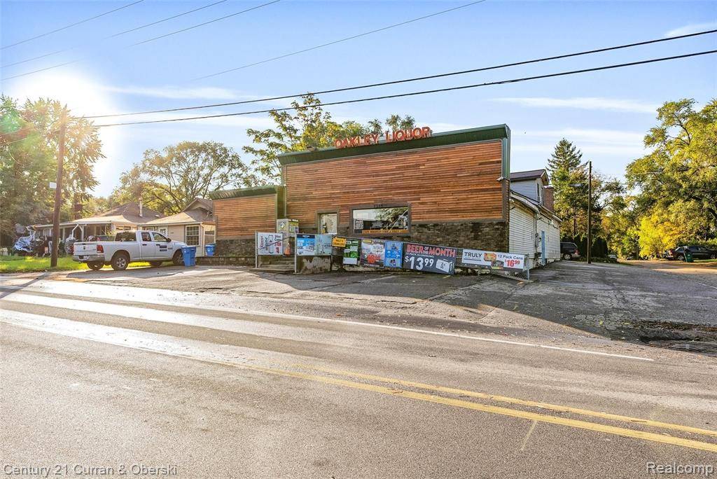 Commerce Twp, MI 48390,1215 W OAKLEY PARK Road
