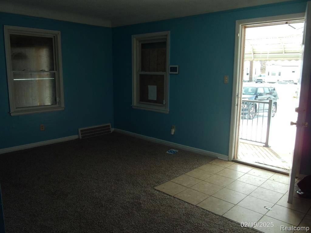 Detroit, MI 48205,15675 LAPPIN Street