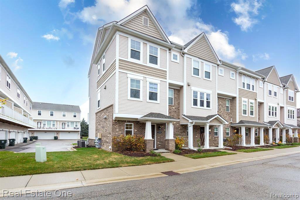 Orion Twp, MI 48359,3722 E MADISON Avenue
