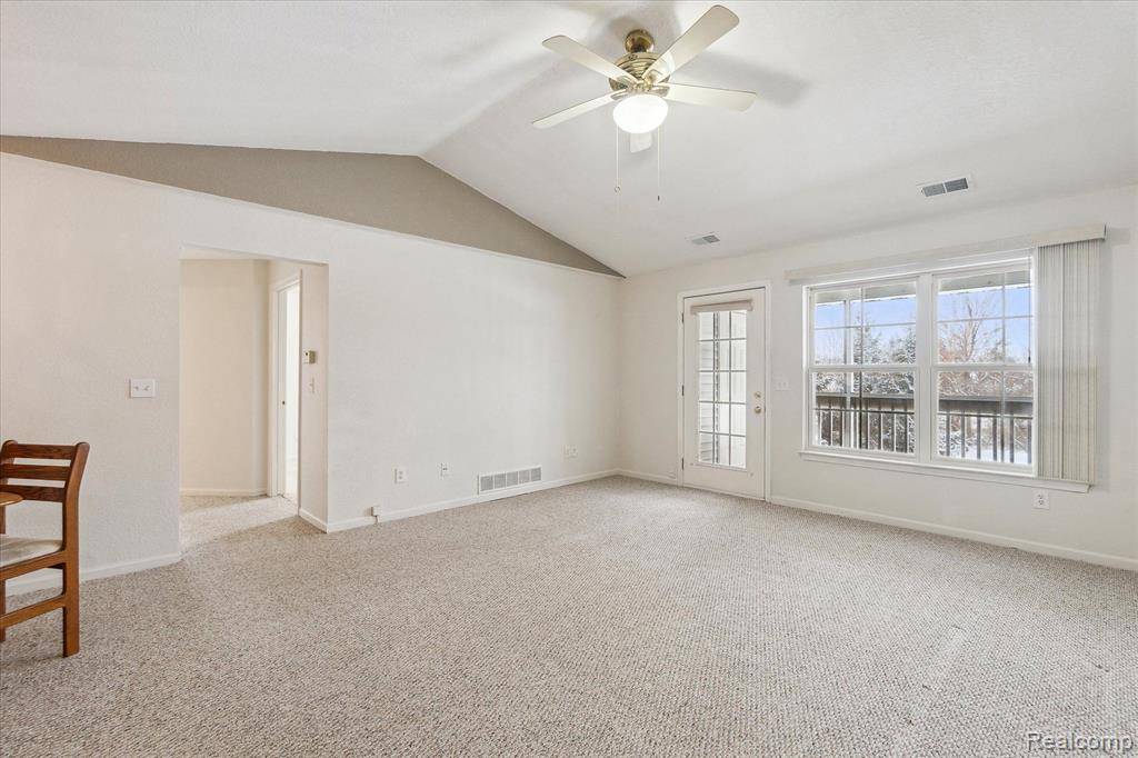 Fenton Twp, MI 48430,12494 SAINT ANDREWS Way