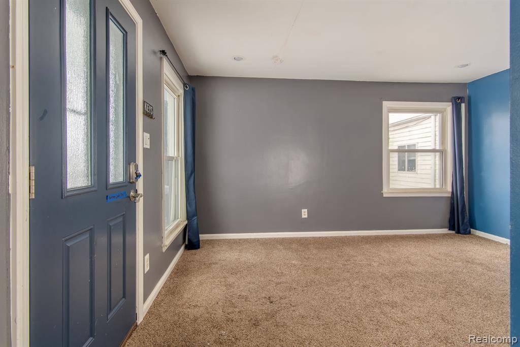 Eastpointe, MI 48021,22015 SAXONY Avenue