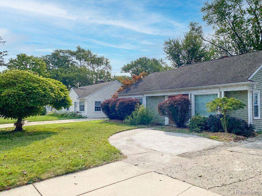 Royal Oak, MI 48073,4427 W 14 MILE Road