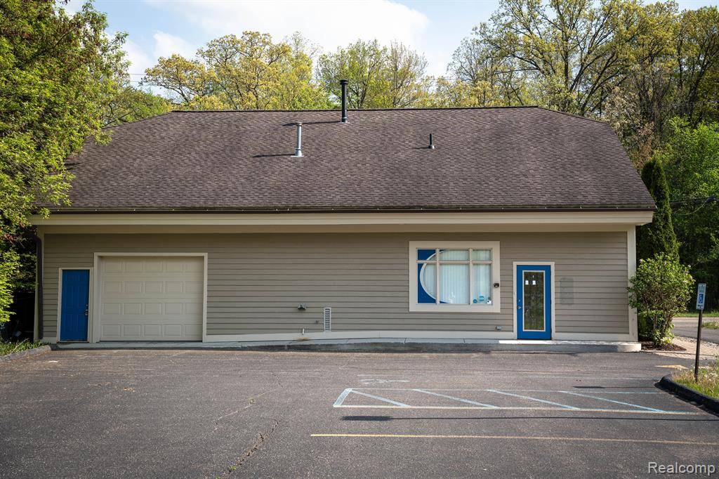 Orion Twp, MI 48362,3048 W CLARKSTON Road
