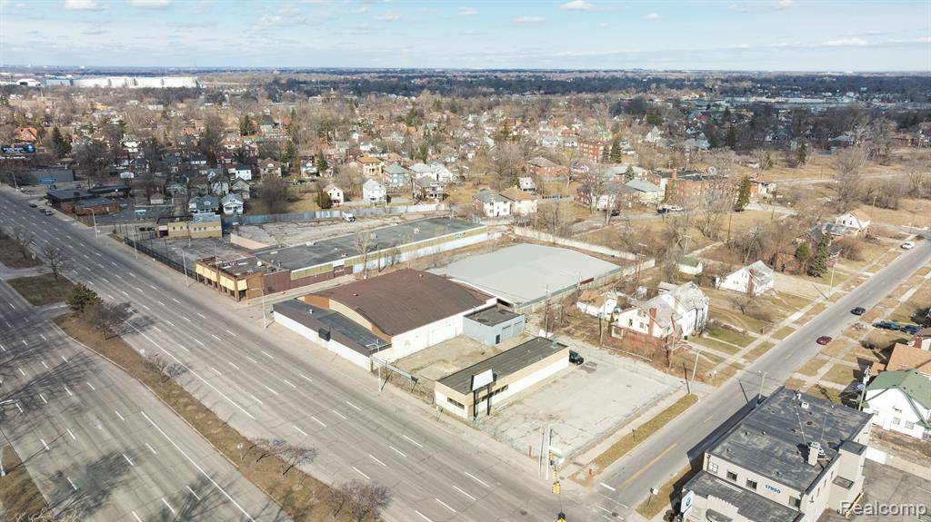 Detroit, MI 48203,18018 WOODWARD Avenue