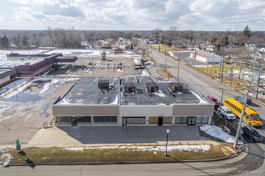 Flint, MI 48505,7021 N Saginaw Street