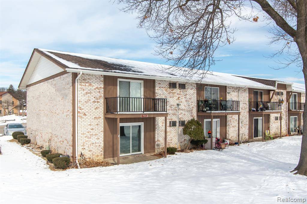 Westland, MI 48185,7310 WOODVIEW Street 2
