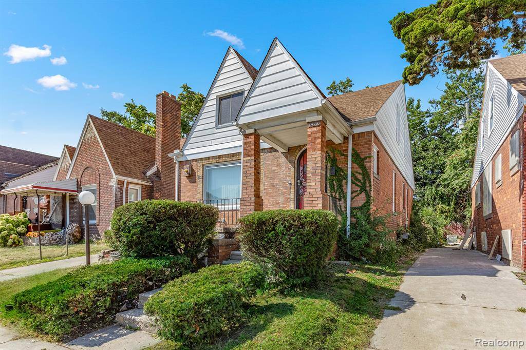 Detroit, MI 48221,16805 WOODINGHAM Drive