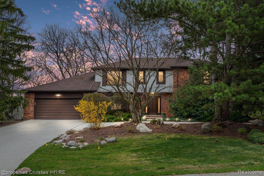 West Bloomfield Twp, MI 48323,5011 W BLOOMFIELD LAKE Road