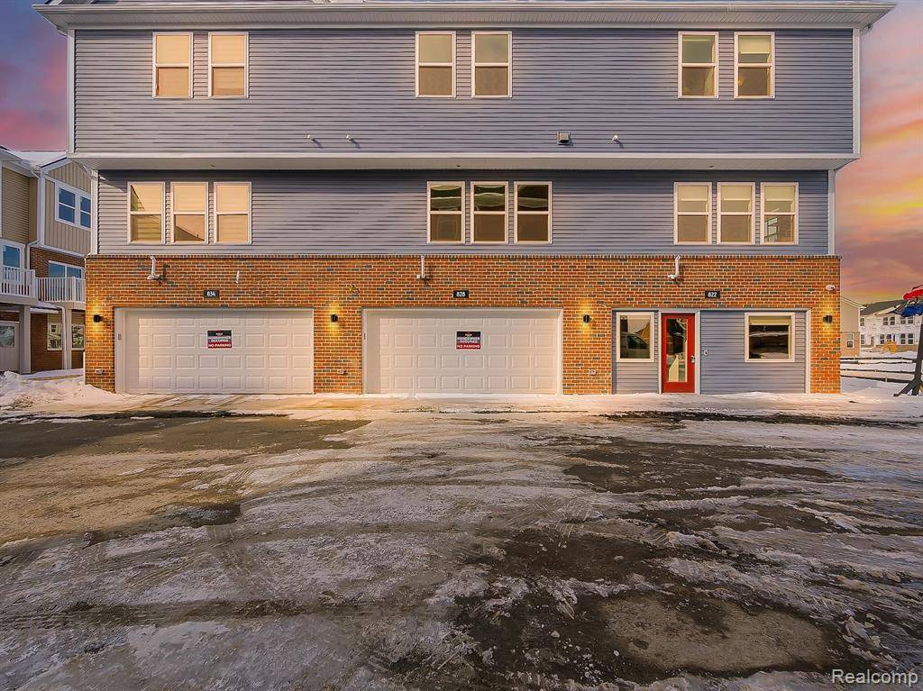 Troy, MI 48085,828 Huntley Ln