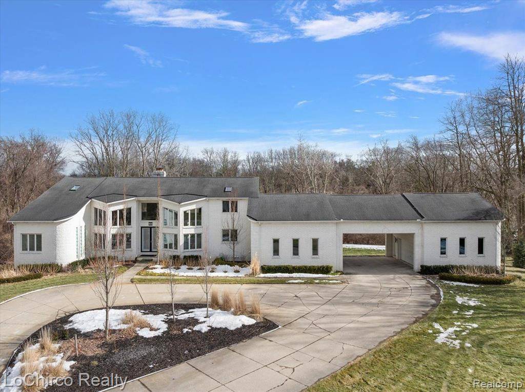 Oakland Twp, MI 48306,924 KNOB CREEK Drive