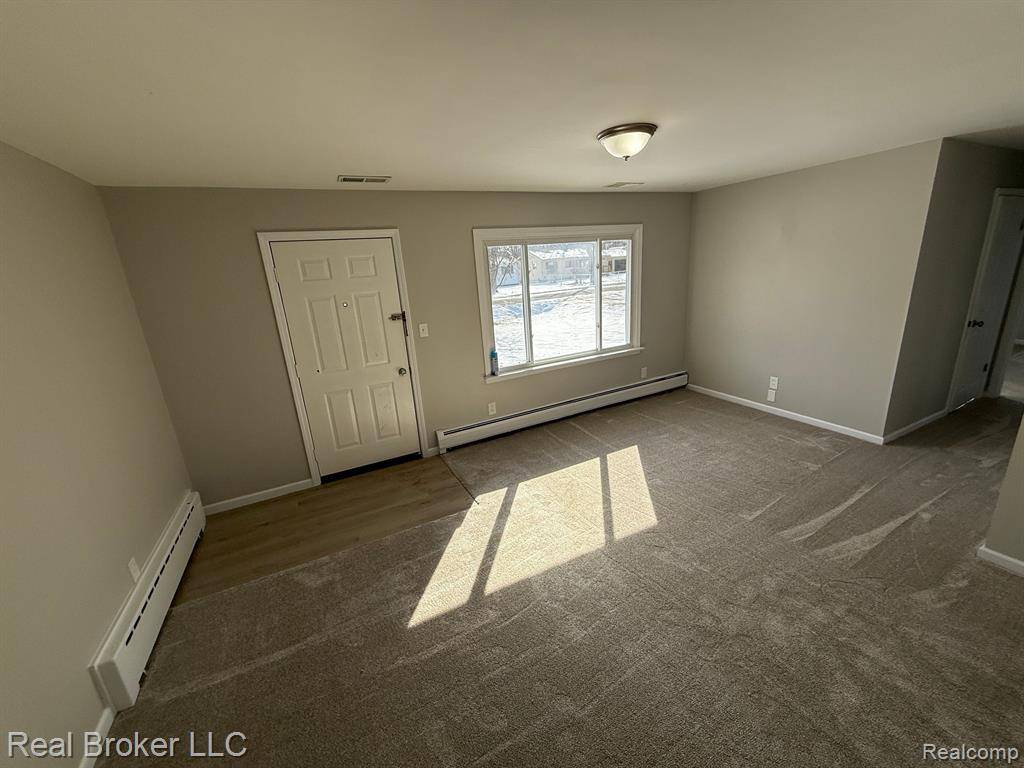 Flint Twp, MI 48507,2436 BETTY Lane