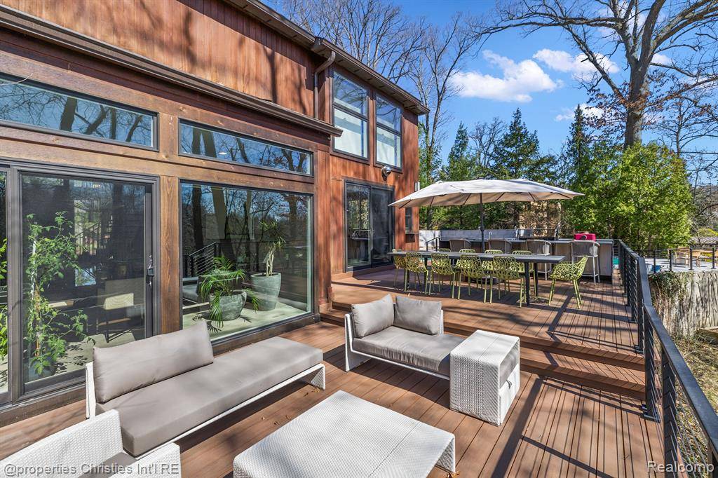 Bloomfield Twp, MI 48301,7371 Lindenmere Drive