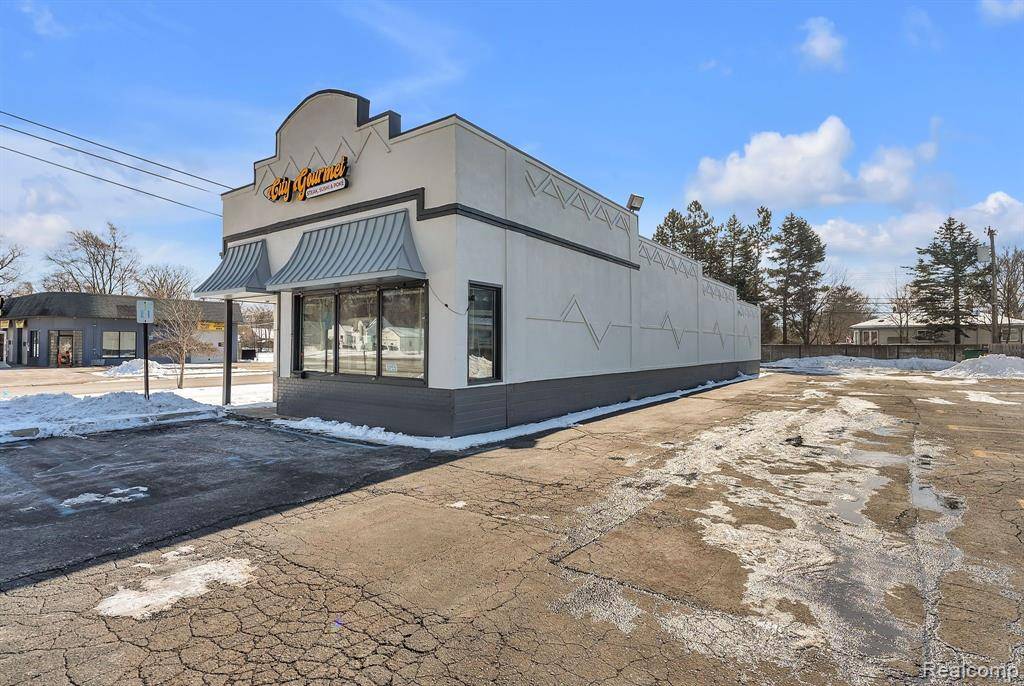 Livonia, MI 48154,28407 5 MILE Road