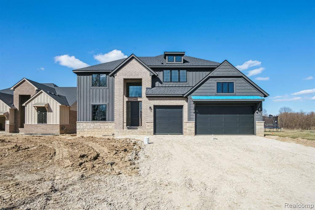 Macomb Twp, MI 48044,45046 TWIN RIVER Drive