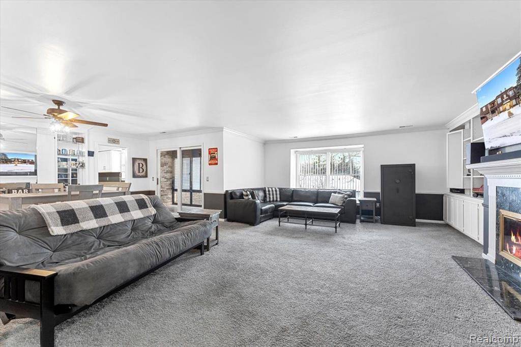 Grosse Ile Twp, MI 48138,8533 MATHIAS Drive 35