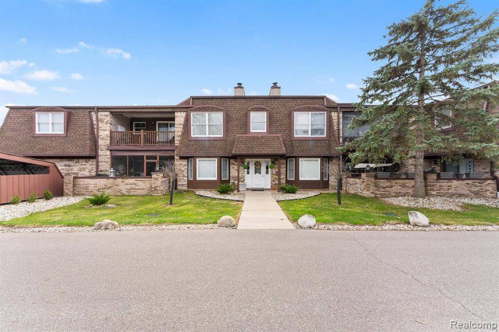 Grosse Ile Twp, MI 48138,8533 MATHIAS Drive 35