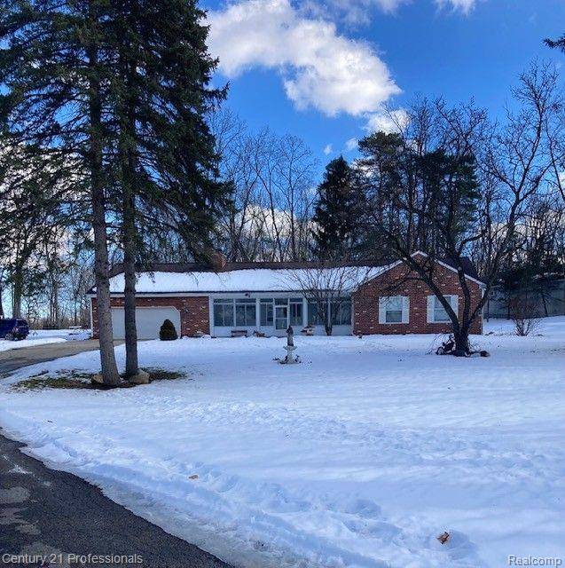 White Lake Twp, MI 48386,5026 CUTHBERT Road