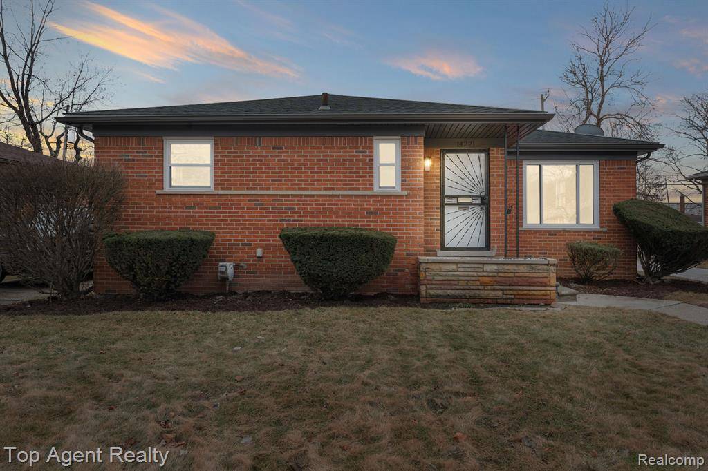 Oak Park, MI 48237,14221 NORTHEND Avenue