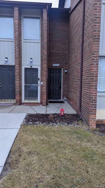 Livonia, MI 48152,33785 PONDVIEW Circle