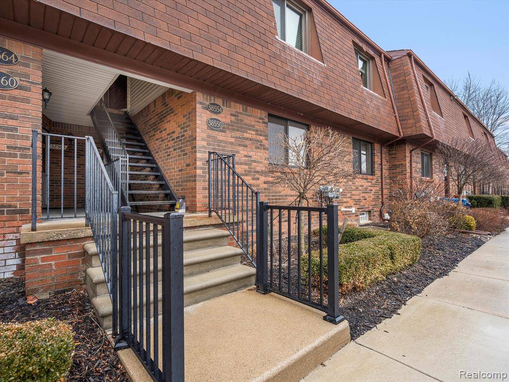 Harrison Twp, MI 48045,38550 LANSE CREUSE Street