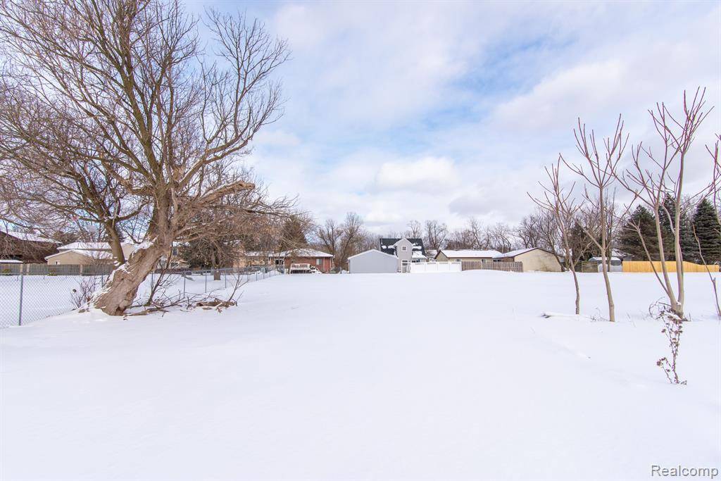 Lansing, MI 48910,4207 AURELIUS Rd