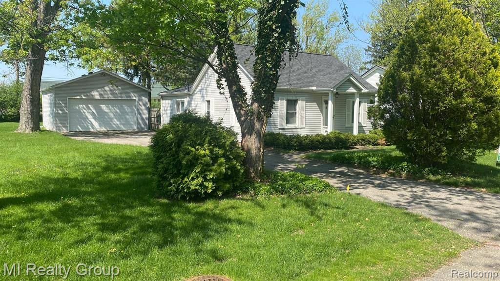 Troy, MI 48098,244 FLORENCE Drive