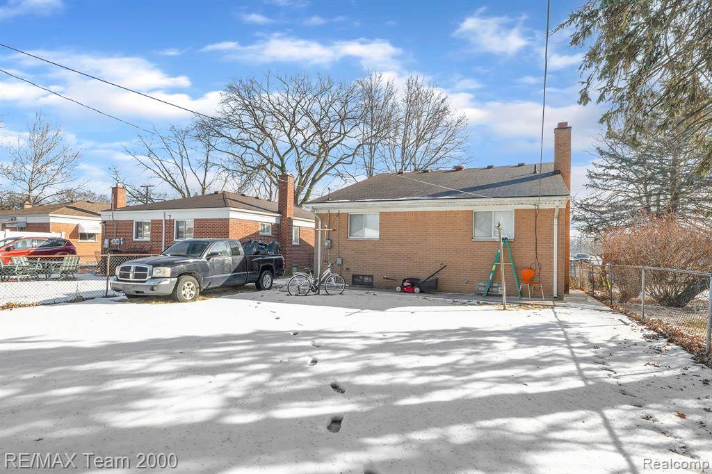 Dearborn Heights, MI 48125,3930 MERRICK Street