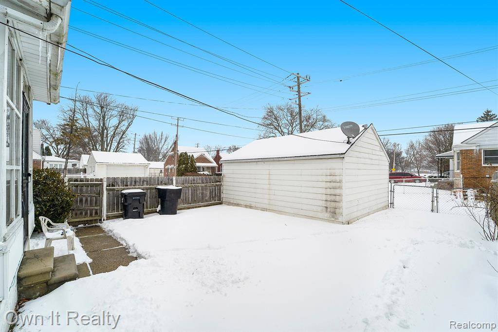 Detroit, MI 48205,20248 REGENT Drive