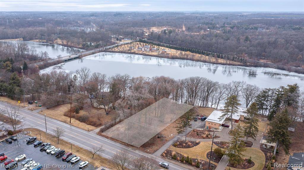 Ypsilanti Twp, MI 48197,1334 N HURON RIVER Drive
