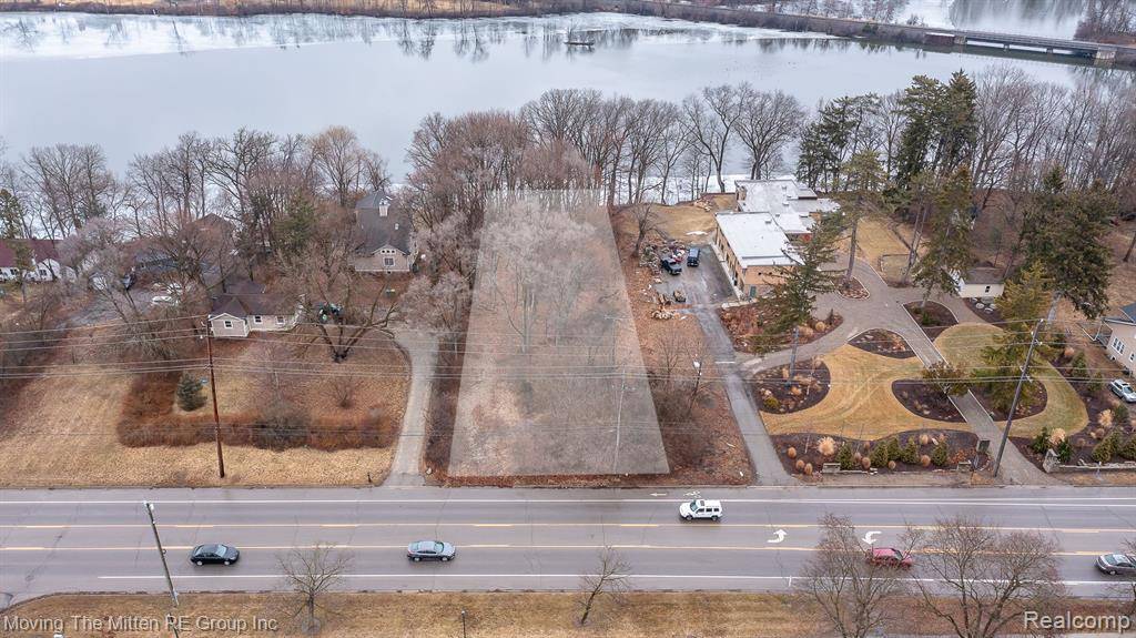 Ypsilanti Twp, MI 48197,1334 N HURON RIVER Drive