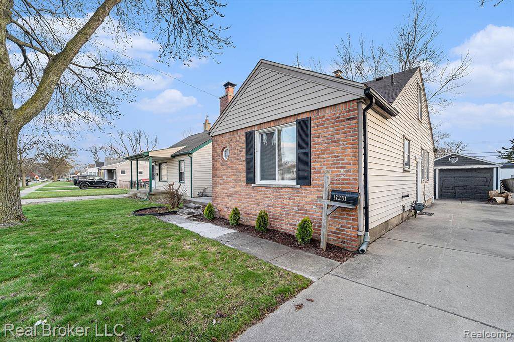 Allen Park, MI 48101,17261 Anne Avenue