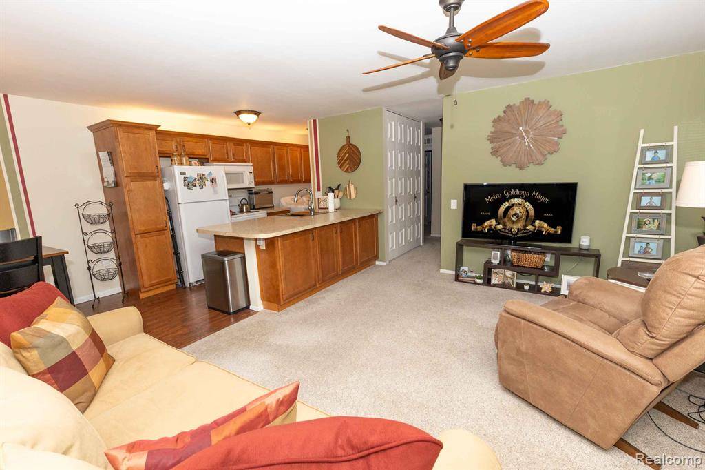 Orion Twp, MI 48360,2861 GLENWOOD