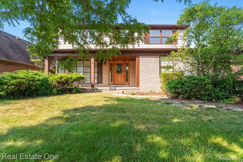 Riverview, MI 48193,18040 PARKRIDGE Drive